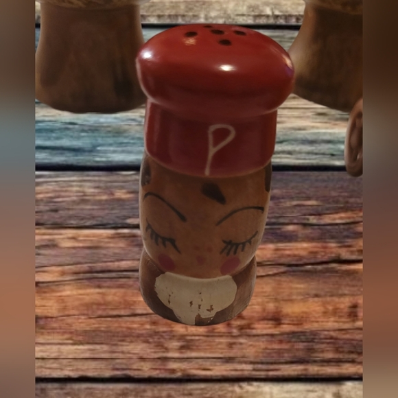 VINTAGE LOT OF WOODEN SALT & PEPPER SHAKER SETS ~ WILL ROGERS ~ PEPPY PEPPER - Picture 6 of 8